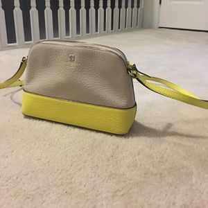 Kate Spade crossbody 9”x6”